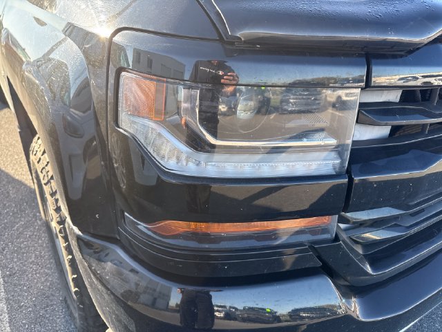 Used 2016 Chevrolet Silverado 1500 LT w/ LT Plus Package AWD/4WD image 17