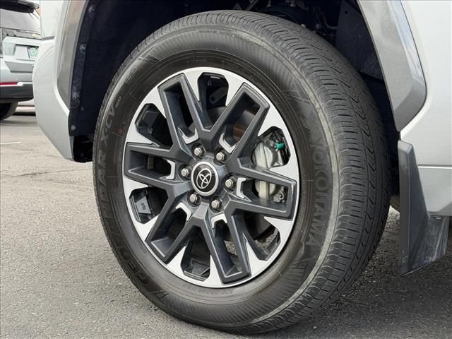 Used 2024 Toyota Tundra Limited w/ Power Package AWD/4WD image 22