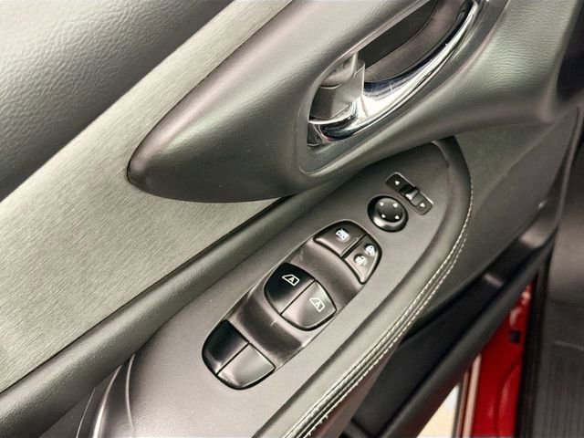 Used 2019 Nissan Murano SV image 18