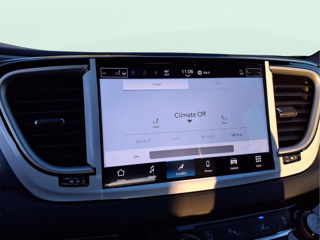 New 2026 Chrysler Voyager LX FWD image 20