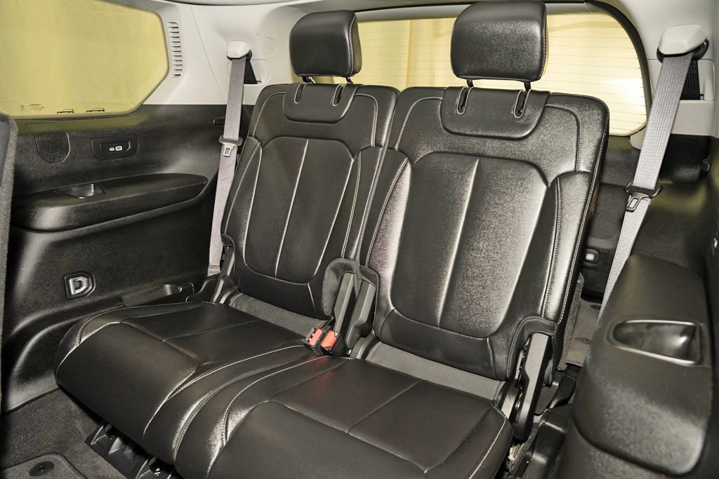 Used 2022 Jeep Grand Cherokee L Limited image 12