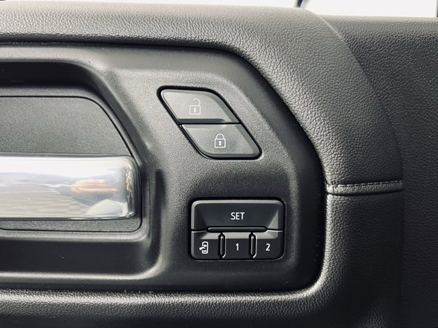 Used 2019 Chevrolet Silverado 1500 High Country image 22