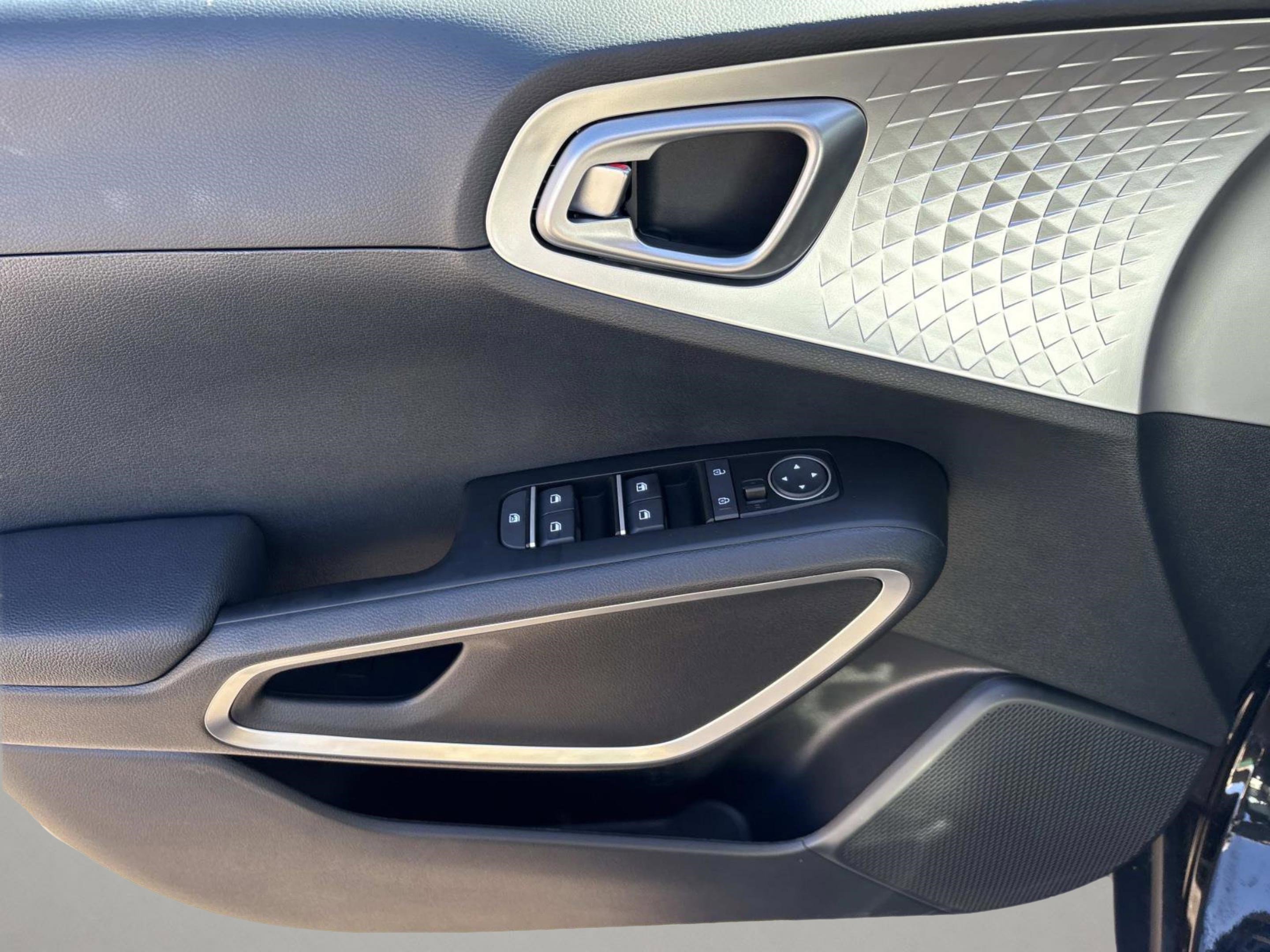 New 2025 Kia Soul LX image 19