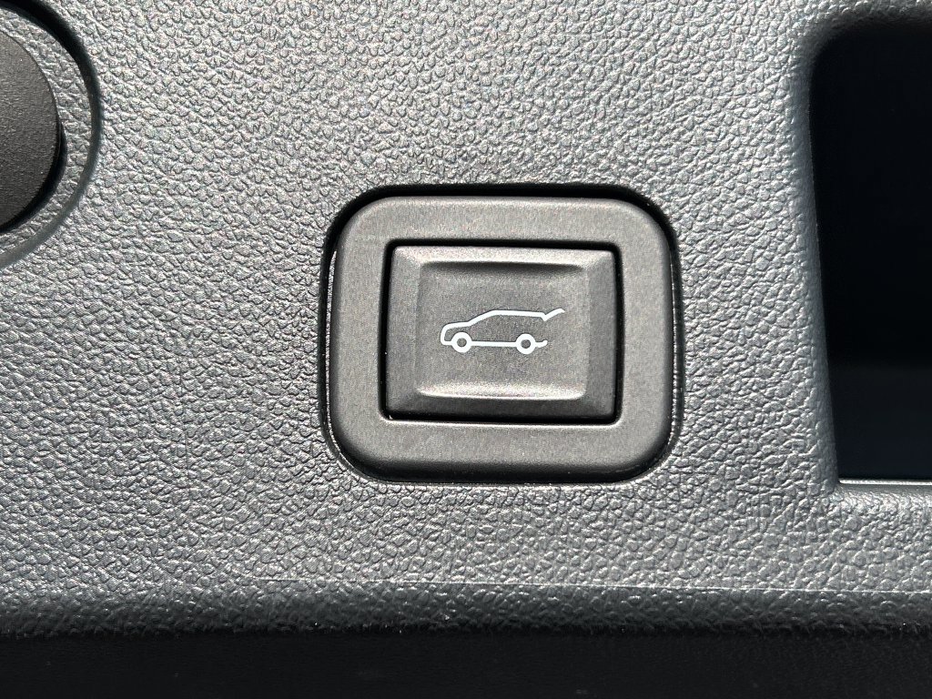 Used 2025 Chevrolet Equinox LT w/ Convenience Package II AWD/4WD image 27