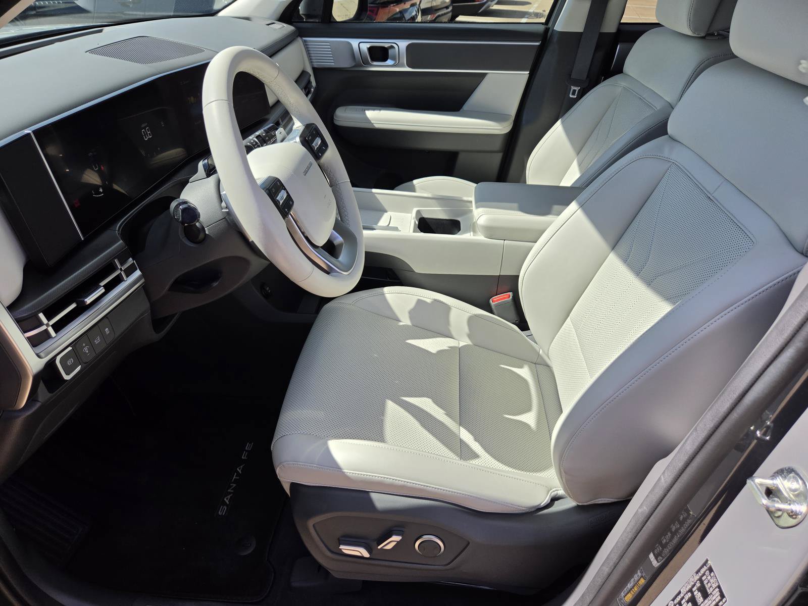 Certified 2024 Hyundai Santa Fe SEL FWD image 17