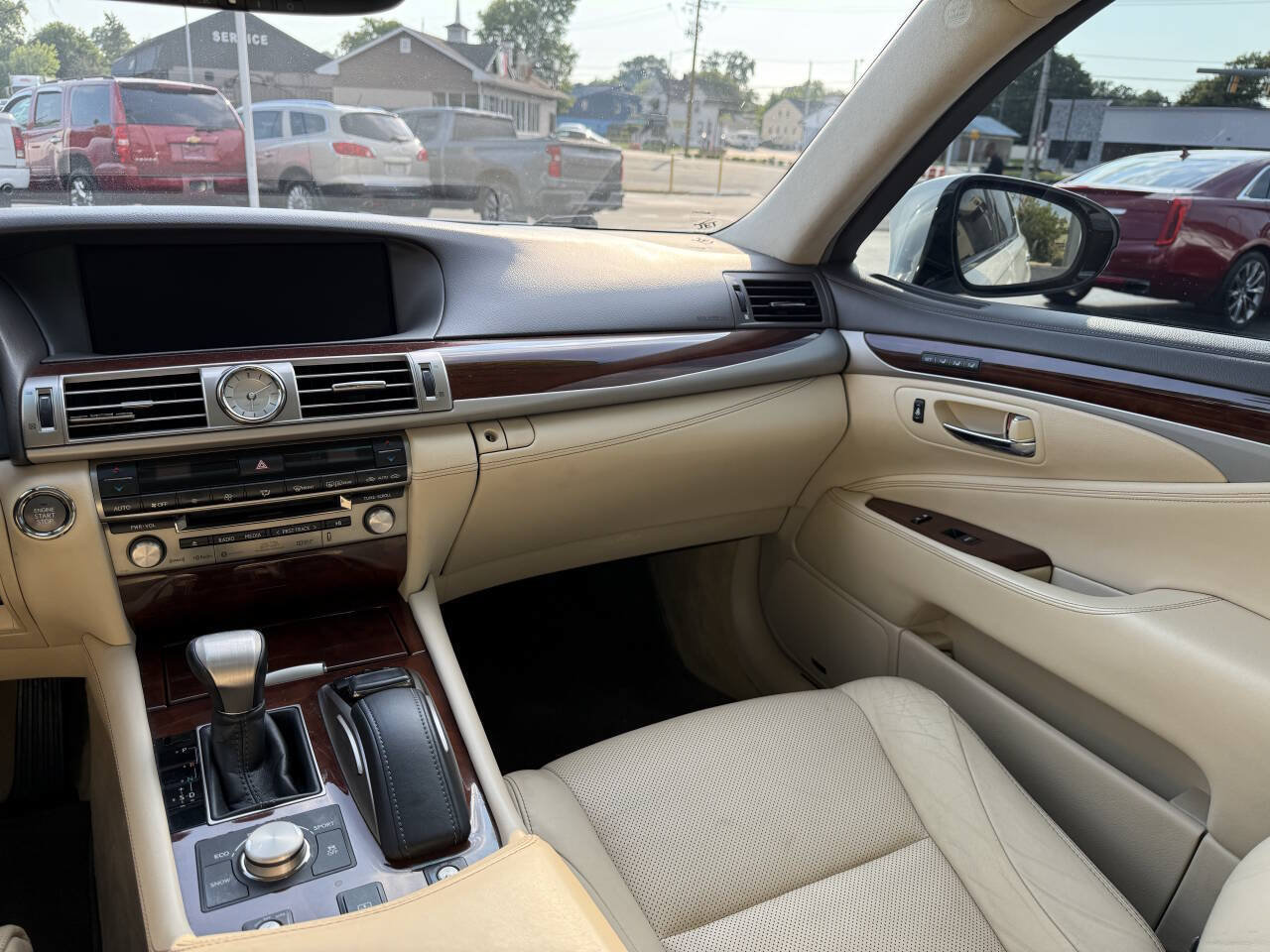 Used 2016 Lexus LS 460 L RWD image 14