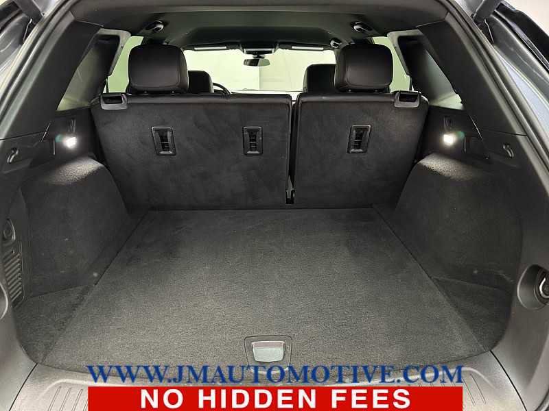 Used 2022 Cadillac XT5 Luxury image 16