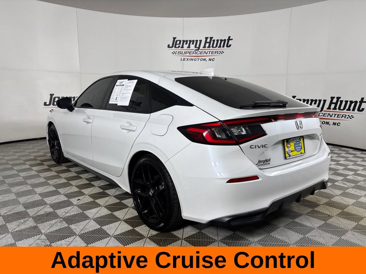 Used 2023 Honda Civic Sport image 8