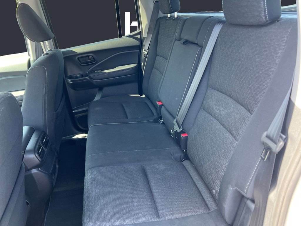 Used 2025 Honda Ridgeline Sport image 13