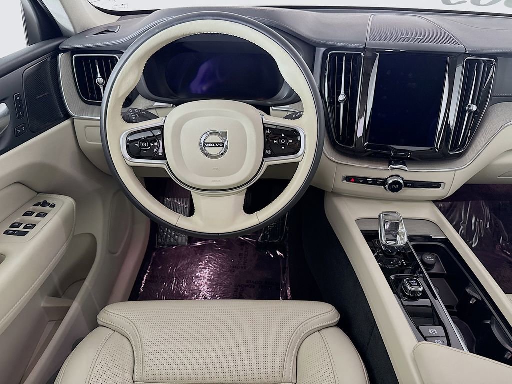 Certified 2023 Volvo XC60 B5 Ultimate FWD image 24