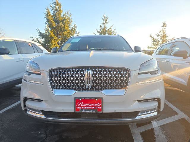 Used 2020 Lincoln Aviator Reserve w/ Elements Package Plus image 2