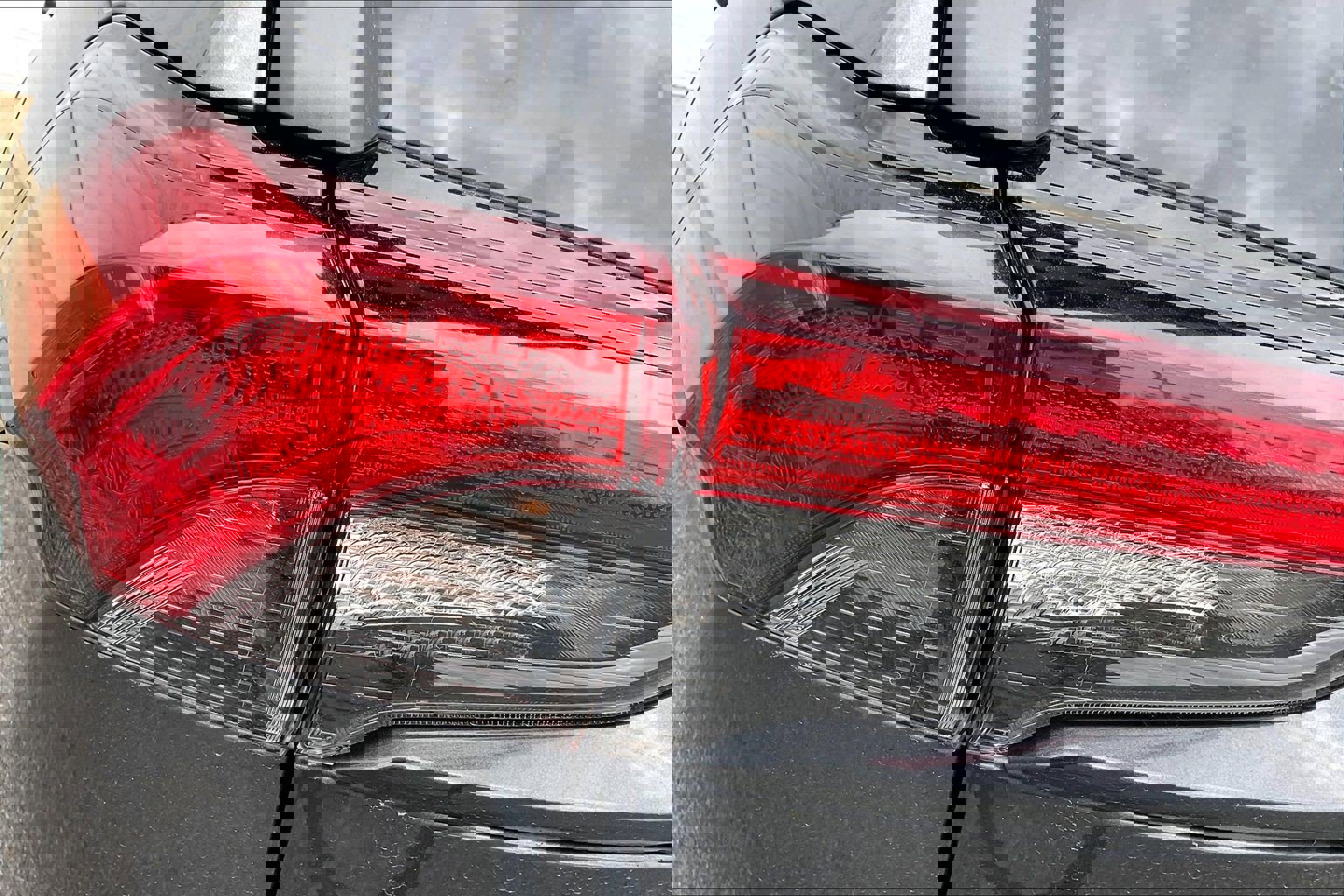 Used 2022 Toyota RAV4 XLE image 33