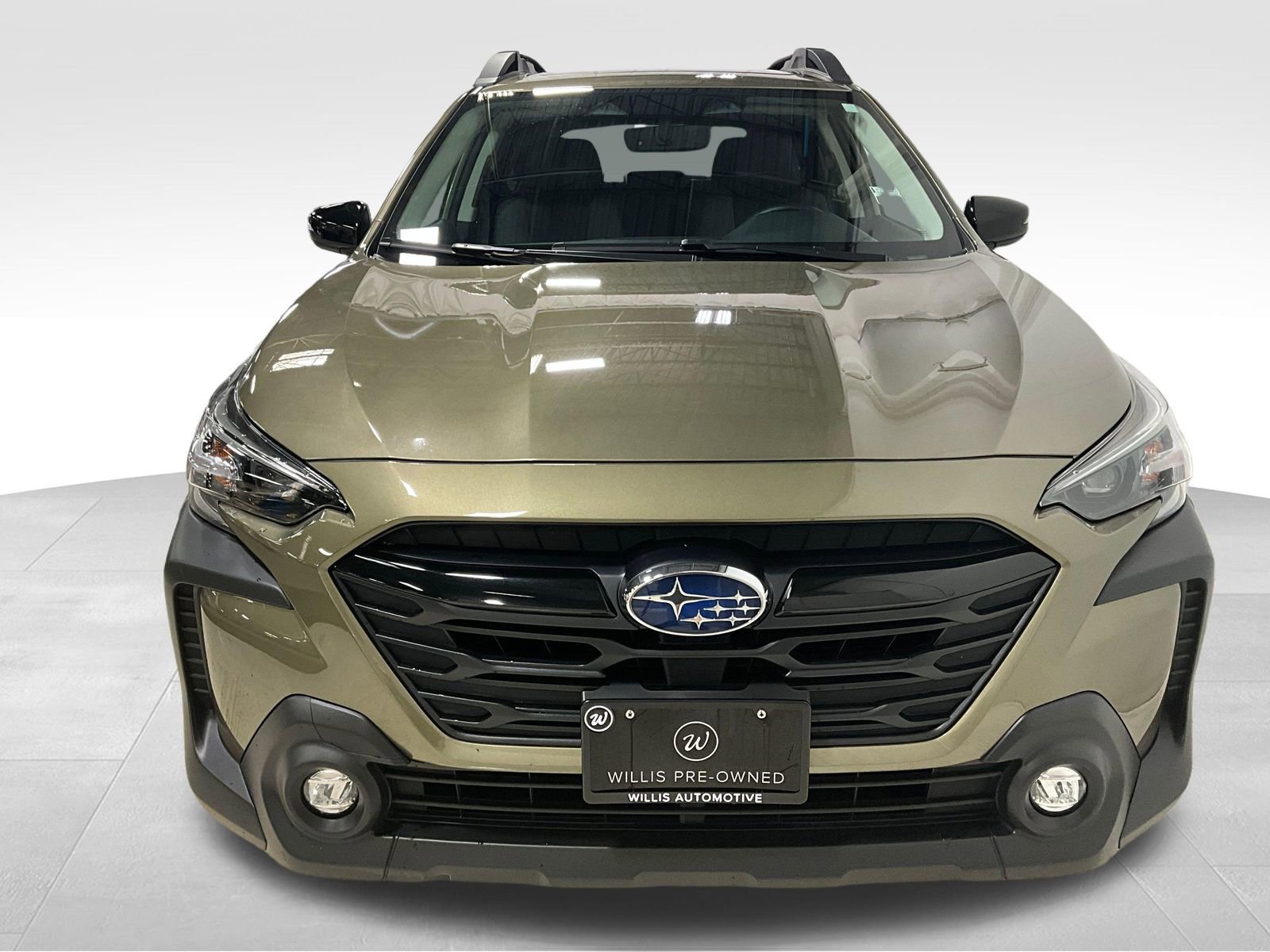 Used 2025 Subaru Outback Onyx Edition image 2