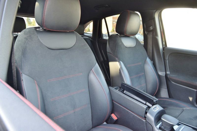 Used 2022 Mercedes-Benz GLA 35 AMG 4MATIC image 35