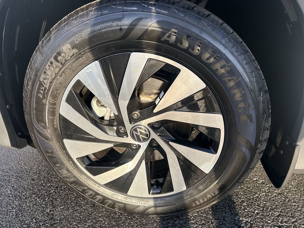 New 2026 Volkswagen Tiguan S FWD image 7