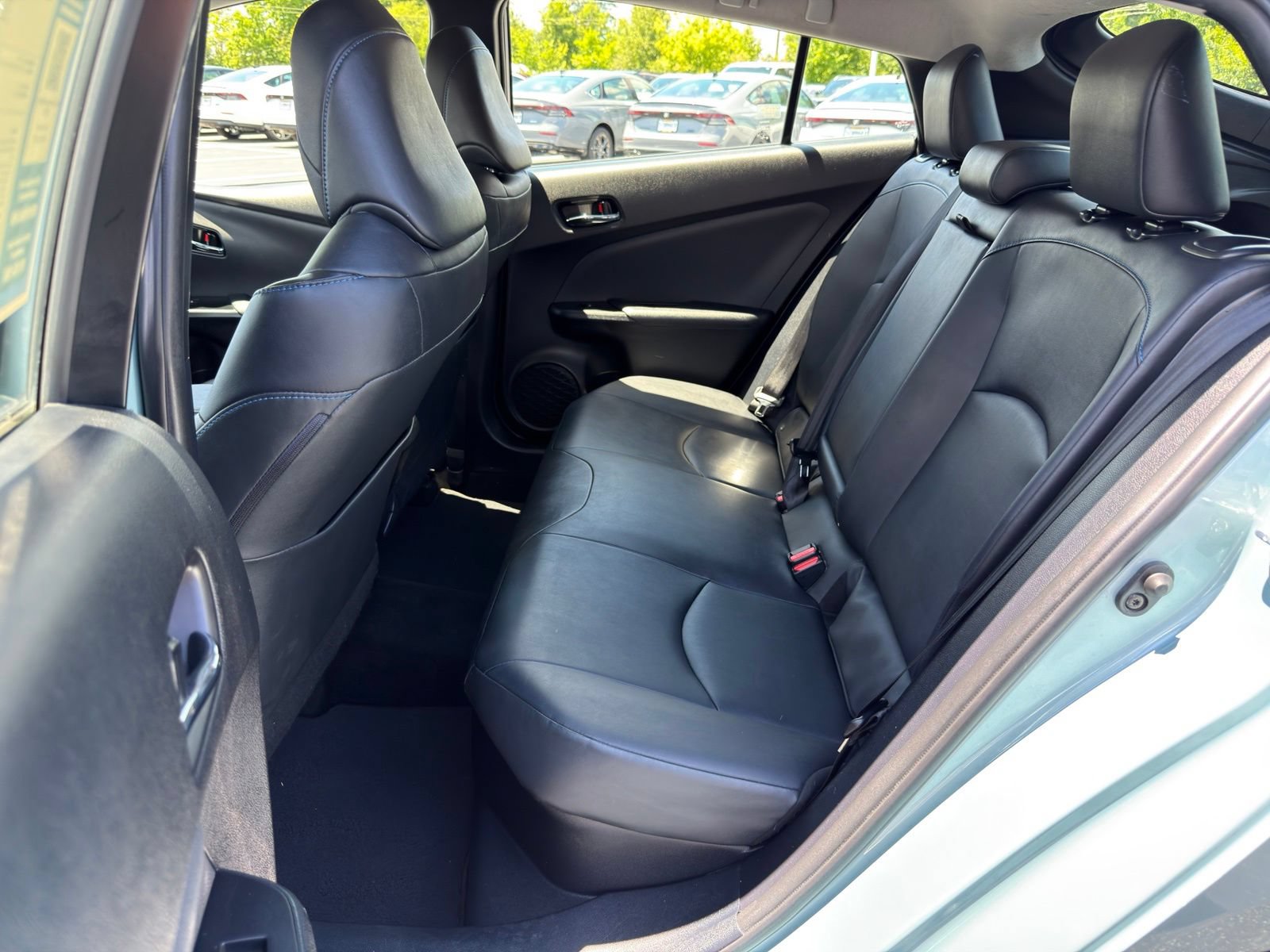Used 2017 Toyota Prius Three Touring w/ Carpet Mat Package FWD image 26