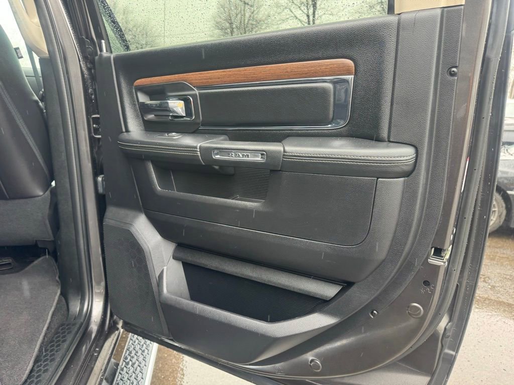 Used 2016 RAM 2500 Laramie w/ Convenience Group image 24