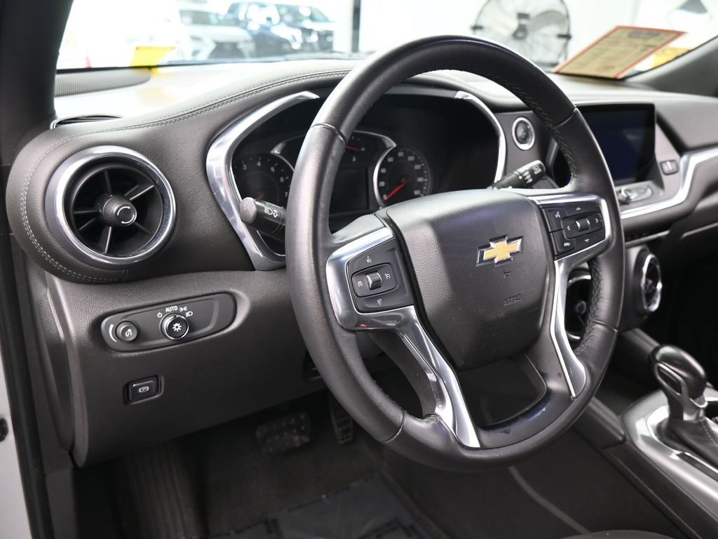 Used 2019 Chevrolet Blazer L FWD image 15