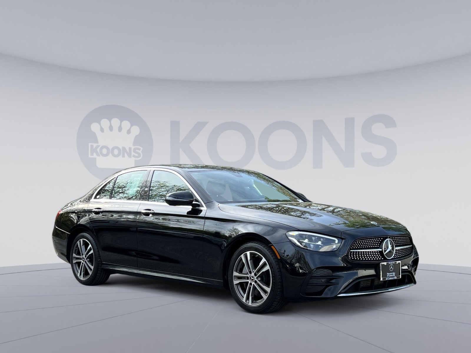 Certified 2021 Mercedes-Benz E 350 4MATIC Sedan w/ Premium Package image 8