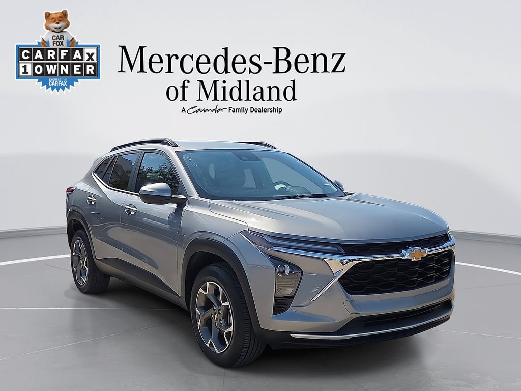 Used 2025 Chevrolet Trax LT w/ LT Convenience Package