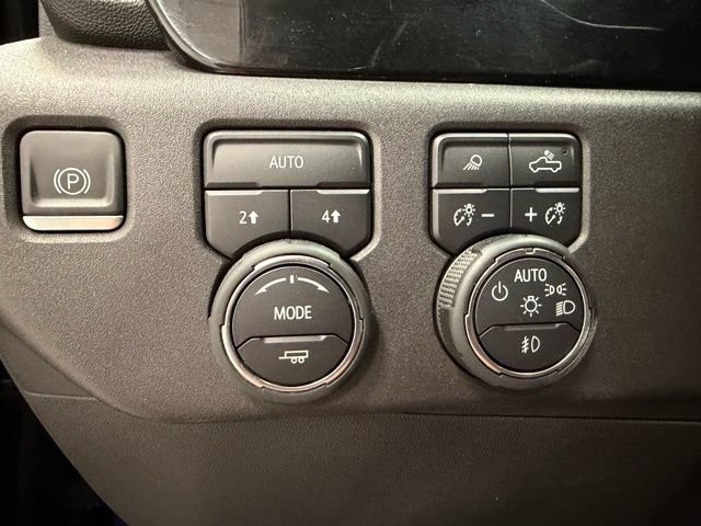 Certified 2023 Chevrolet Silverado 1500 LTZ w/ LTZ Convenience Package II AWD/4WD image 17