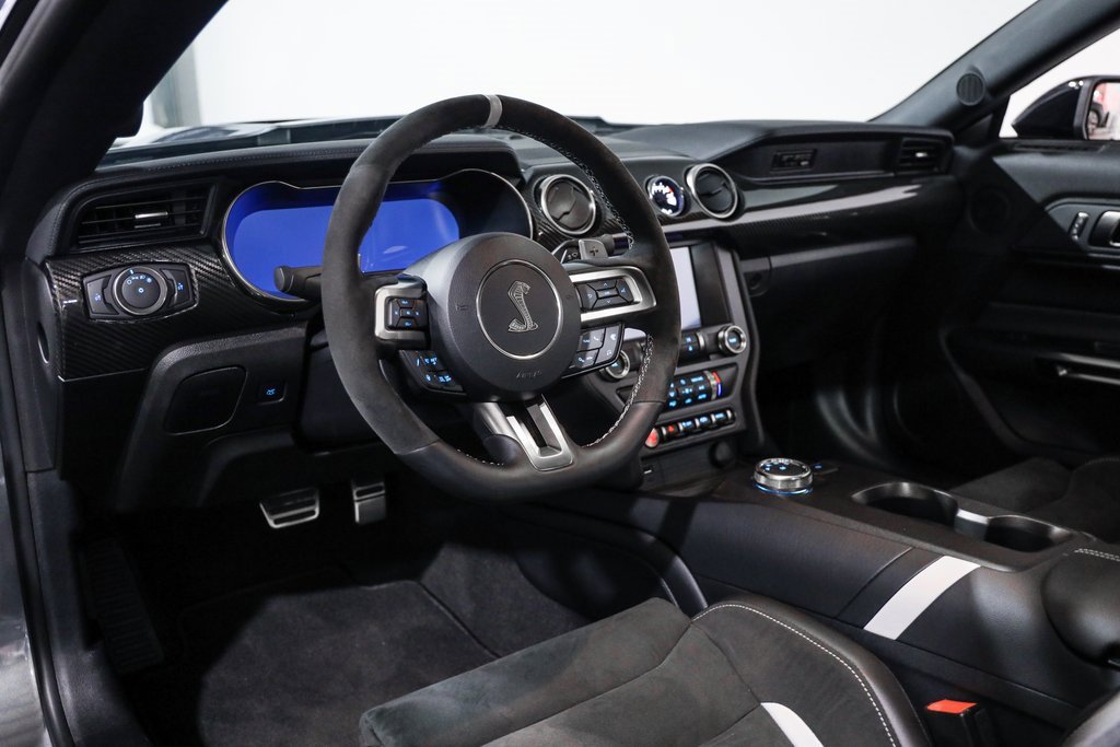 Used 2022 Ford Mustang Shelby GT500 w/ Carbon Fiber Track Pack image 39