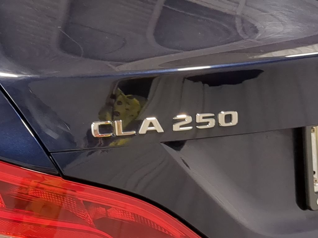 Used 2018 Mercedes-Benz CLA 250 4MATIC image 15
