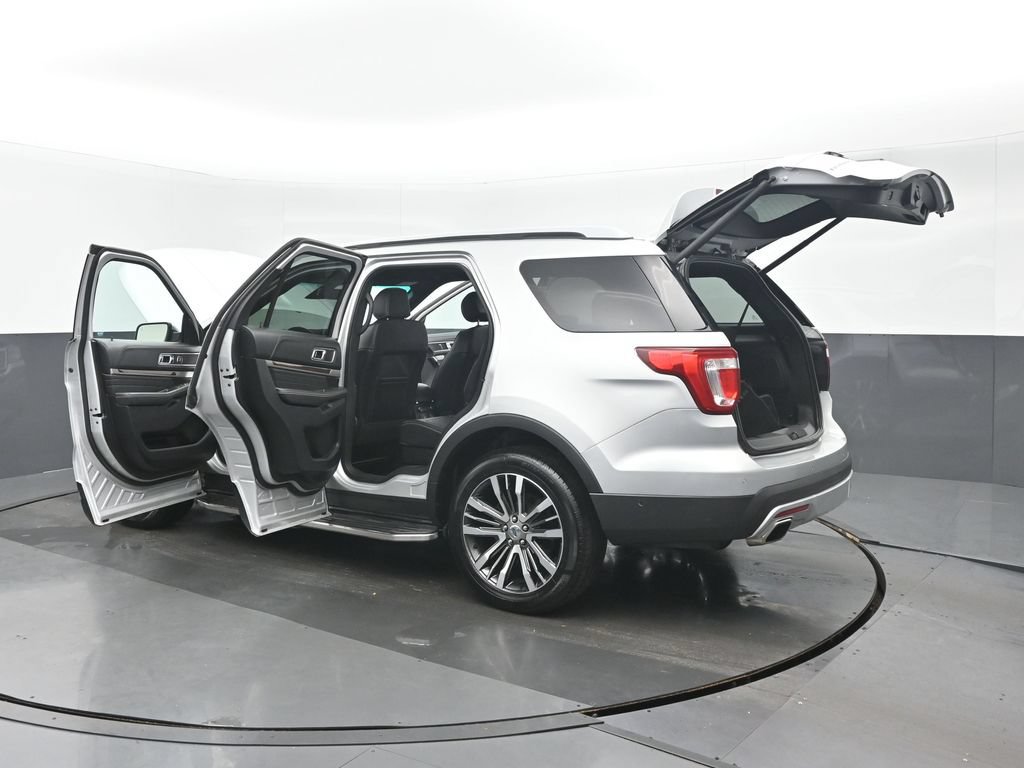 Used 2017 Ford Explorer Platinum AWD/4WD image 42