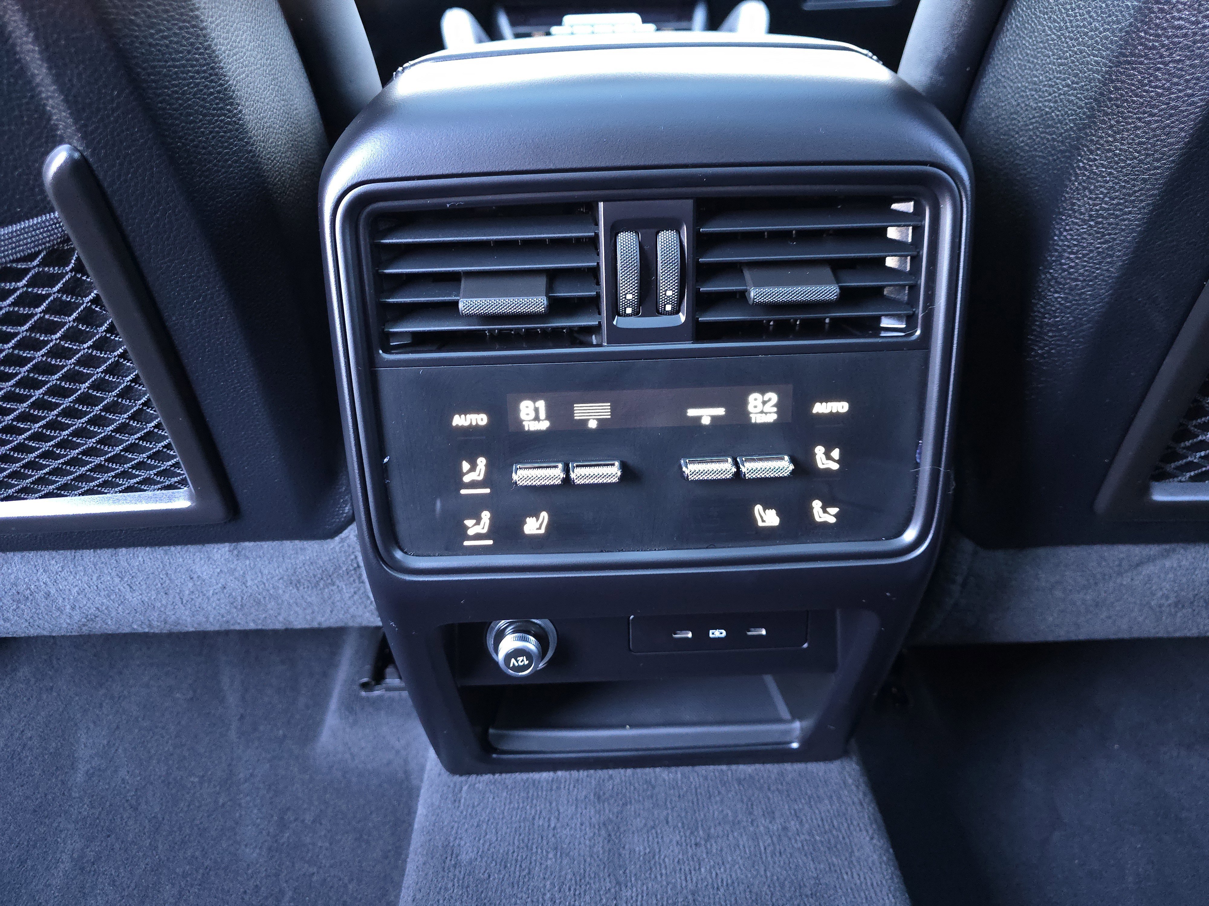 Certified 2025 Porsche Cayenne GTS image 18