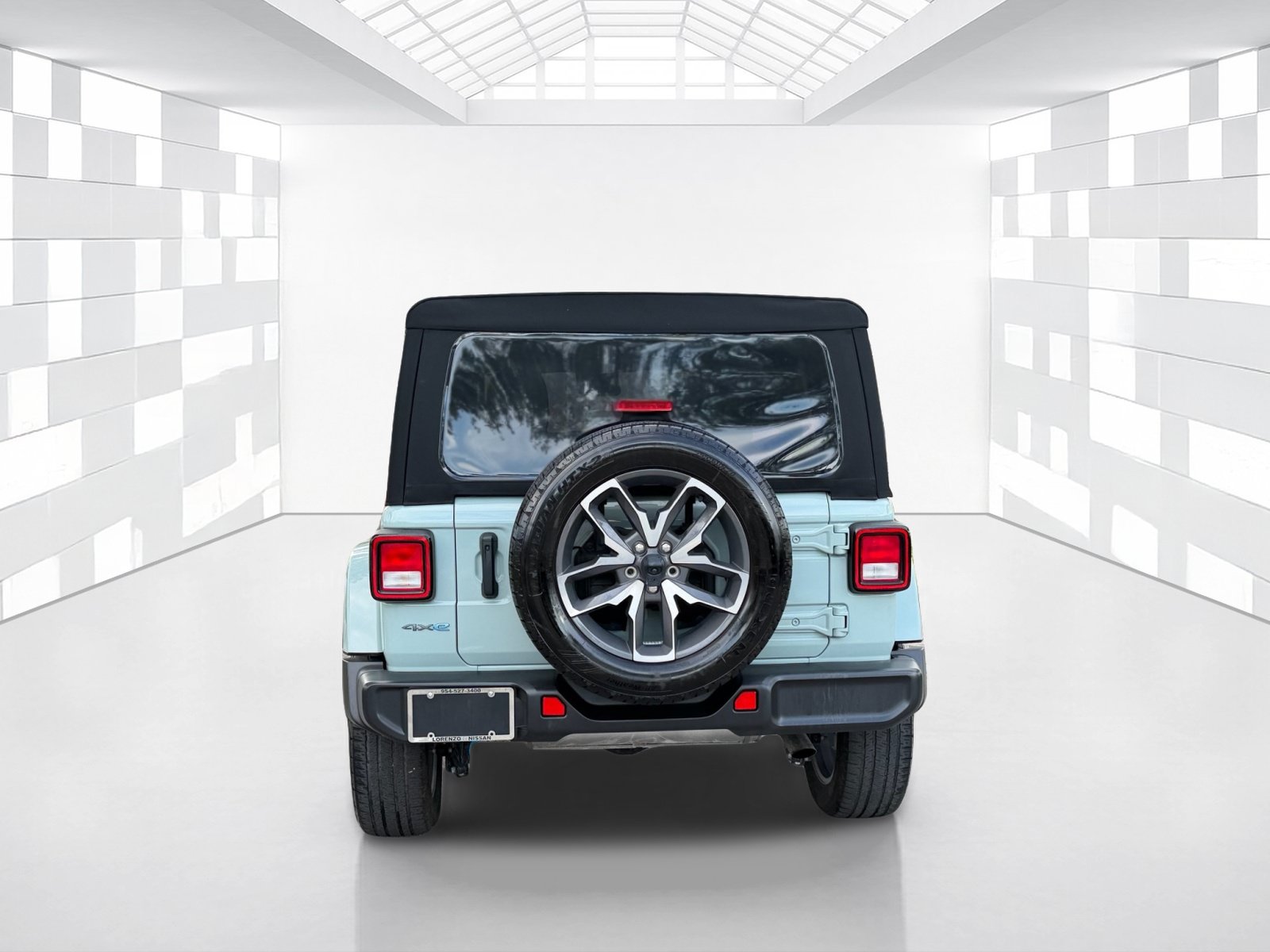 Used 2024 Jeep Wrangler Unlimited w/ Convenience Group AWD/4WD image 6
