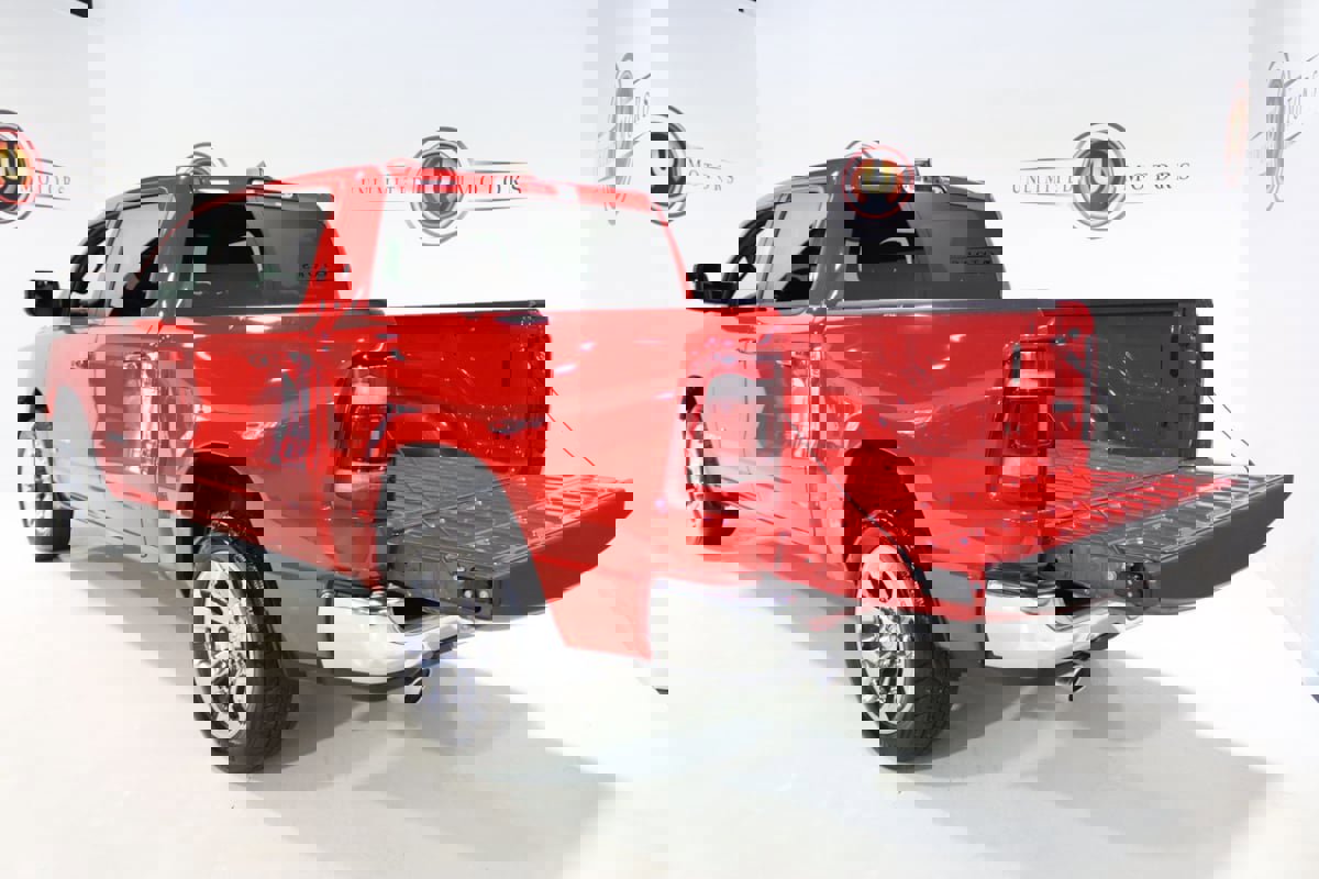 Used 2024 RAM 1500 Laramie image 28