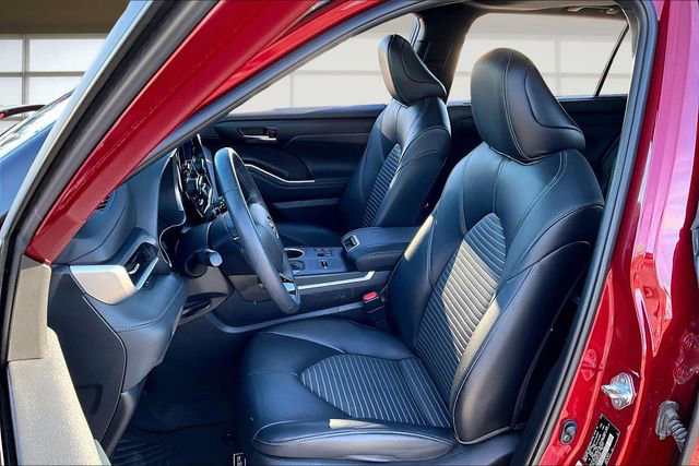 Used 2023 Toyota Highlander XSE image 25