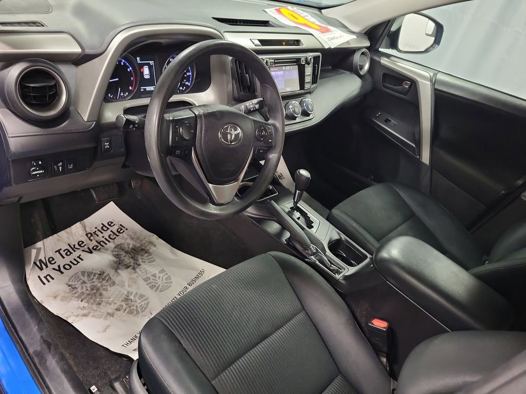Used 2017 Toyota RAV4 LE image 13