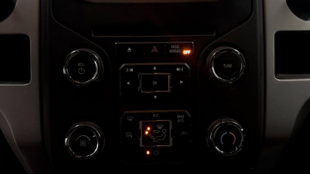 Used 2014 Ford F150 XLT w/ XLT Chrome Package image 34