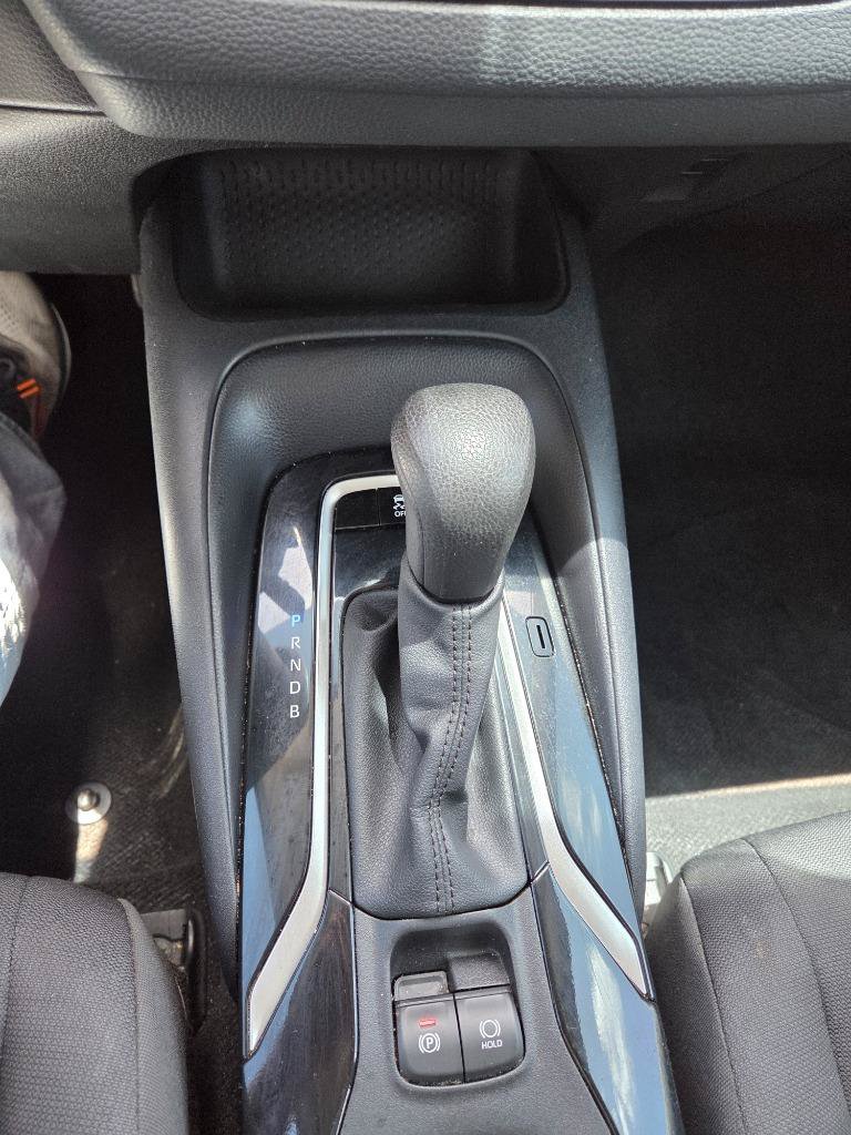Used 2022 Toyota Corolla LE FWD image 15