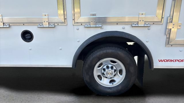 New 2025 Chevrolet Express 3500 w/ Power Convenience Package RWD image 32