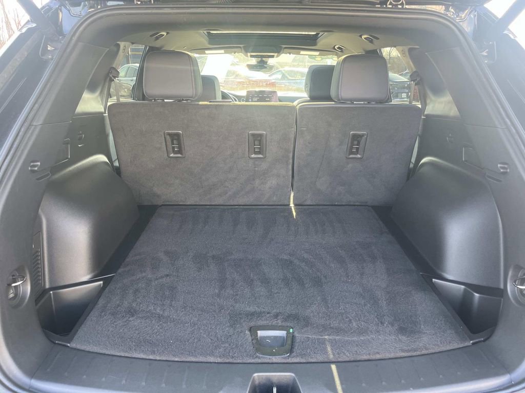 Certified 2023 Chevrolet Blazer RS w/ Driver Confidence II Package image 11