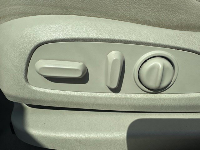Used 2023 GMC Acadia Denali AWD/4WD image 13
