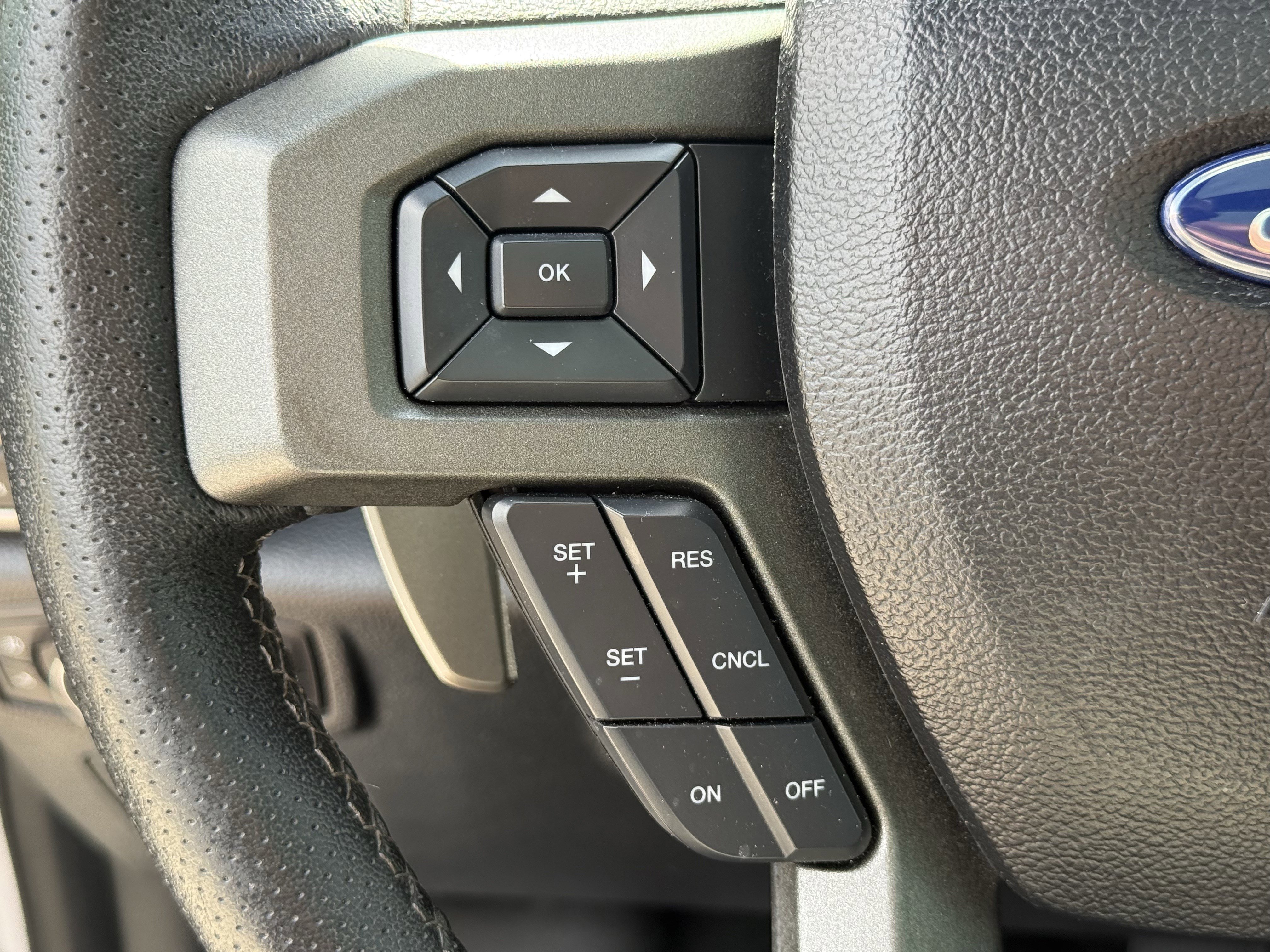 Used 2017 Ford F150 Platinum w/ Equipment Group 701A Luxury image 16