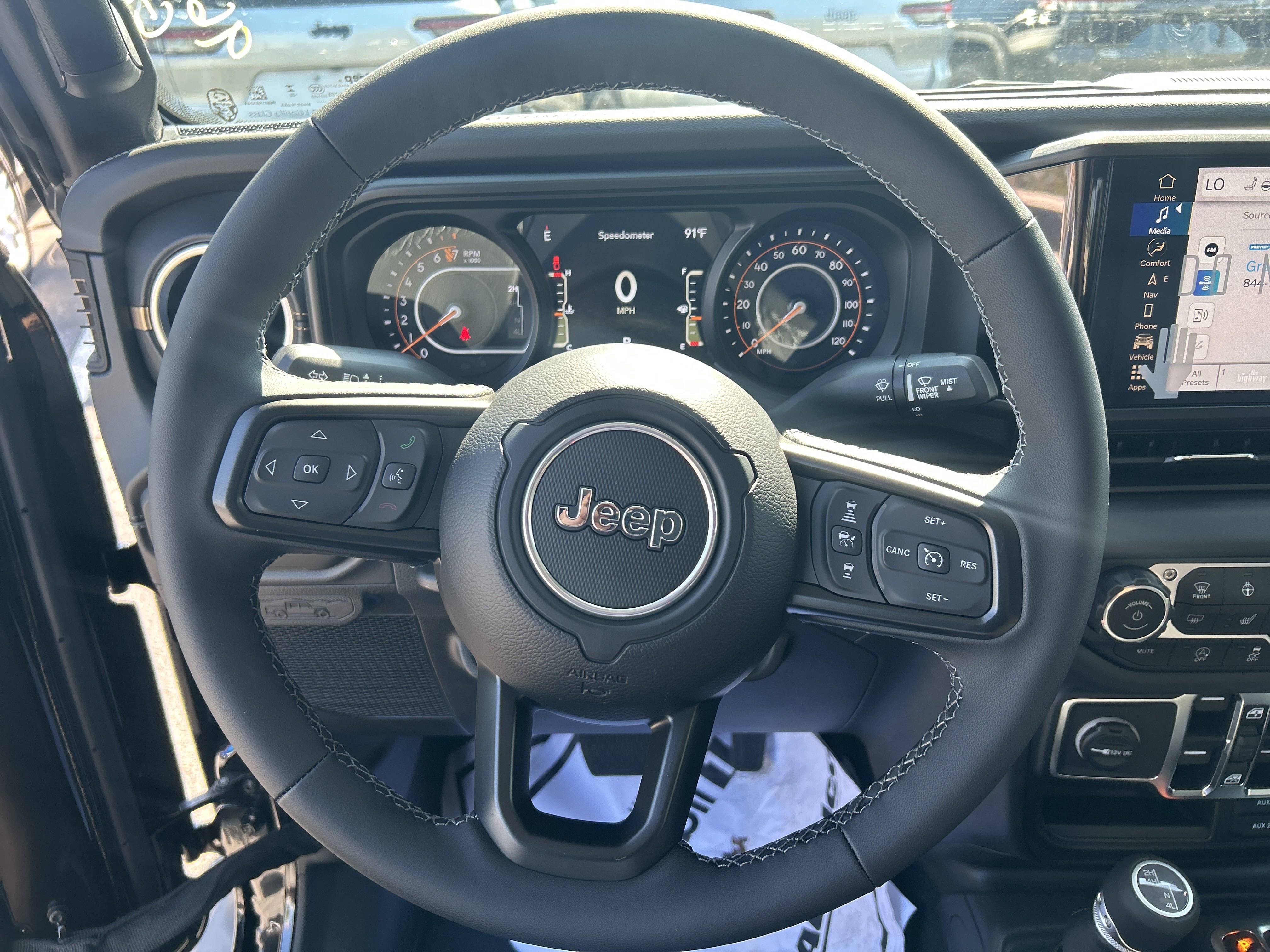 New 2025 Jeep Gladiator Sport image 15