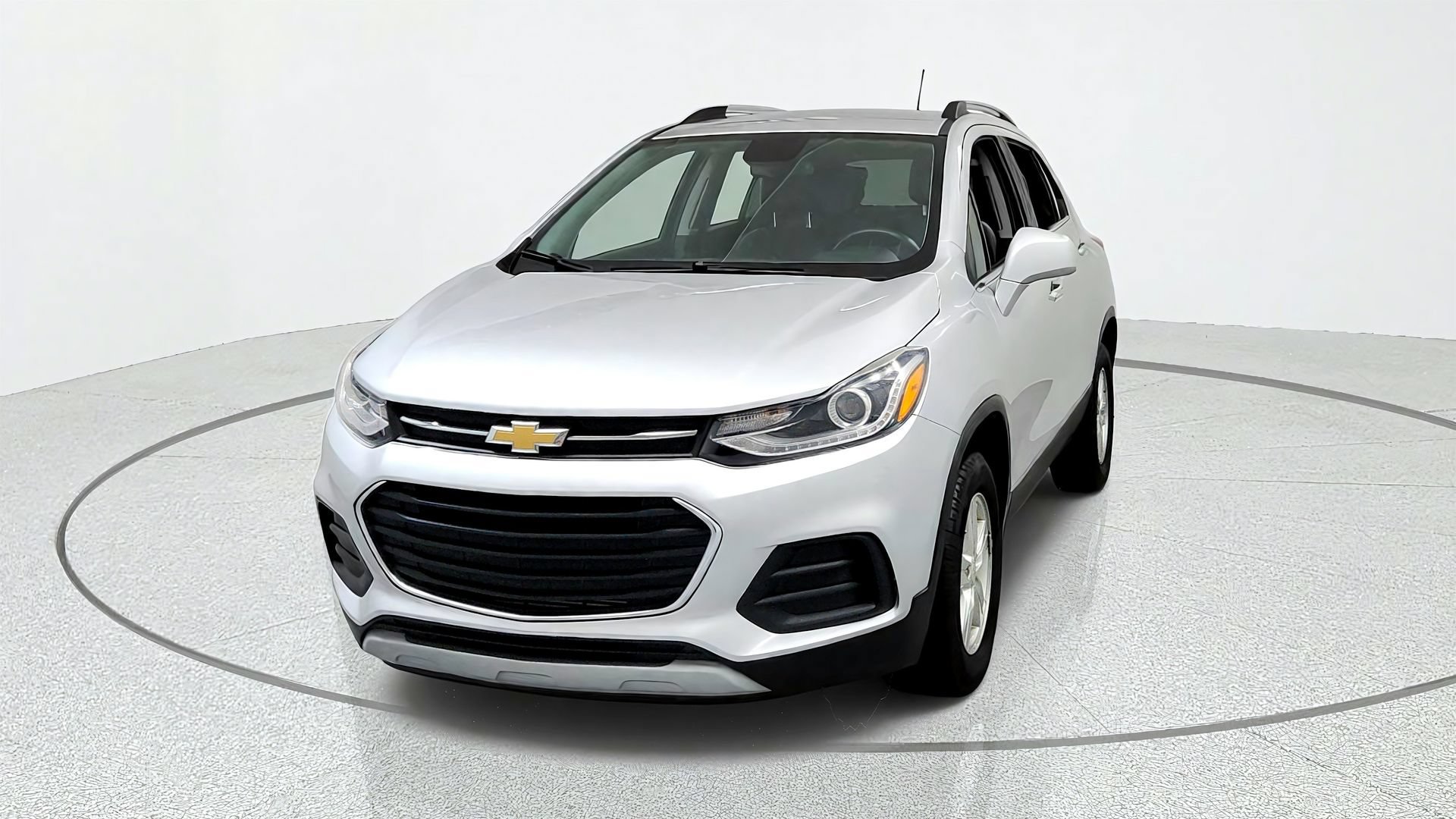 Certified 2019 Chevrolet Trax LT w/ LT Convenience Package AWD/4WD image 8