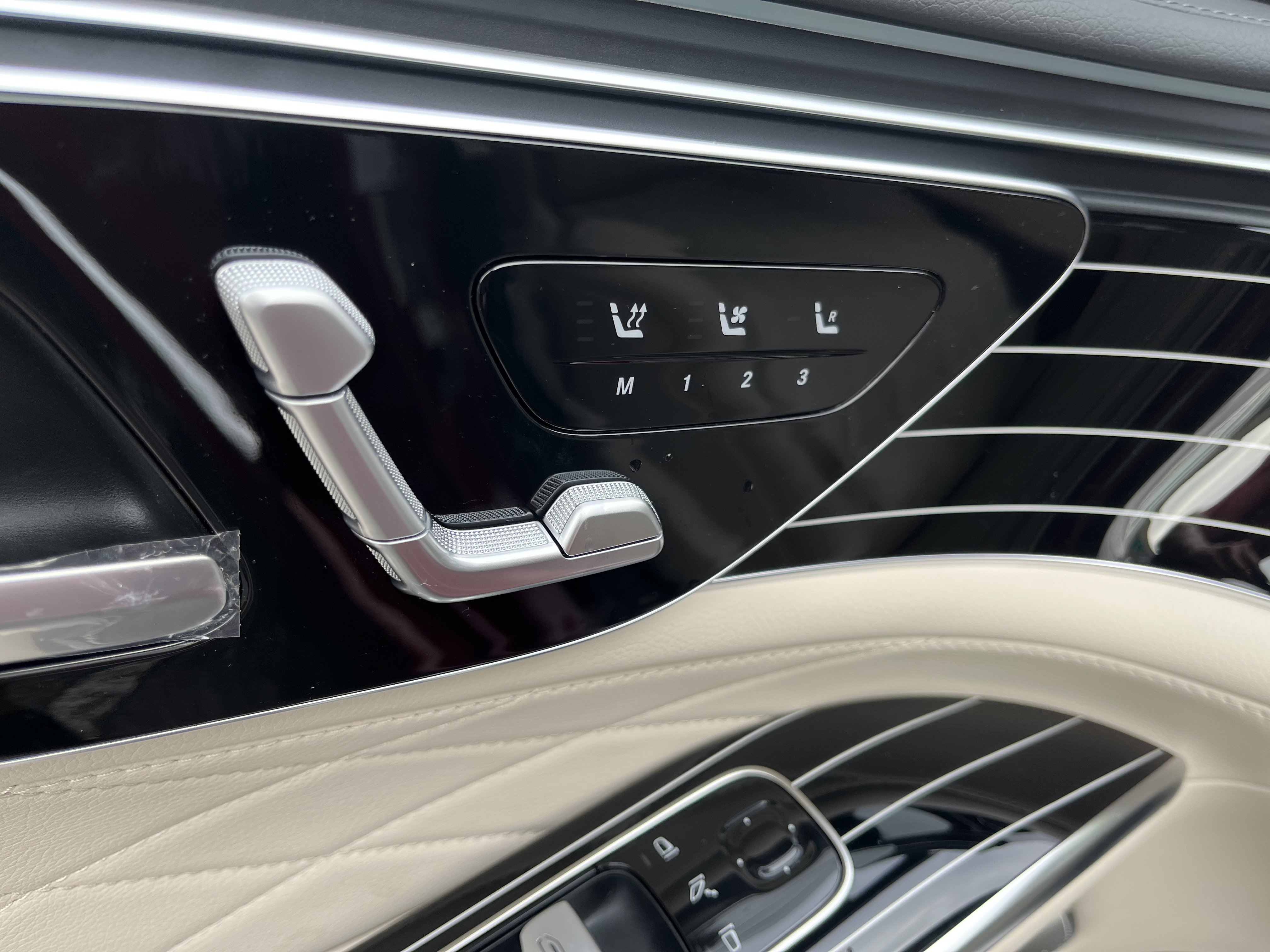 New 2027 Mercedes-Benz S 580 4MATIC Sedan image 14