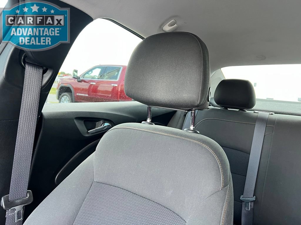 Used 2017 Chevrolet Cruze LS FWD image 16