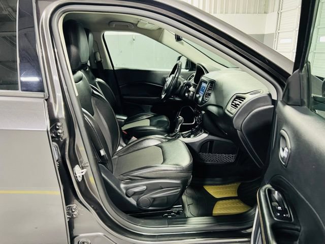 Used 2020 Jeep Compass Latitude w/ Popular Equipment Group AWD/4WD image 31