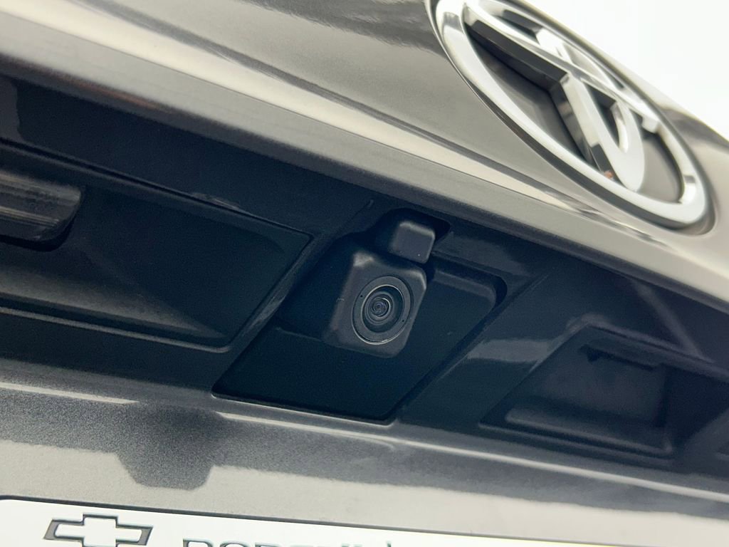 Used 2023 Toyota Highlander LE image 38