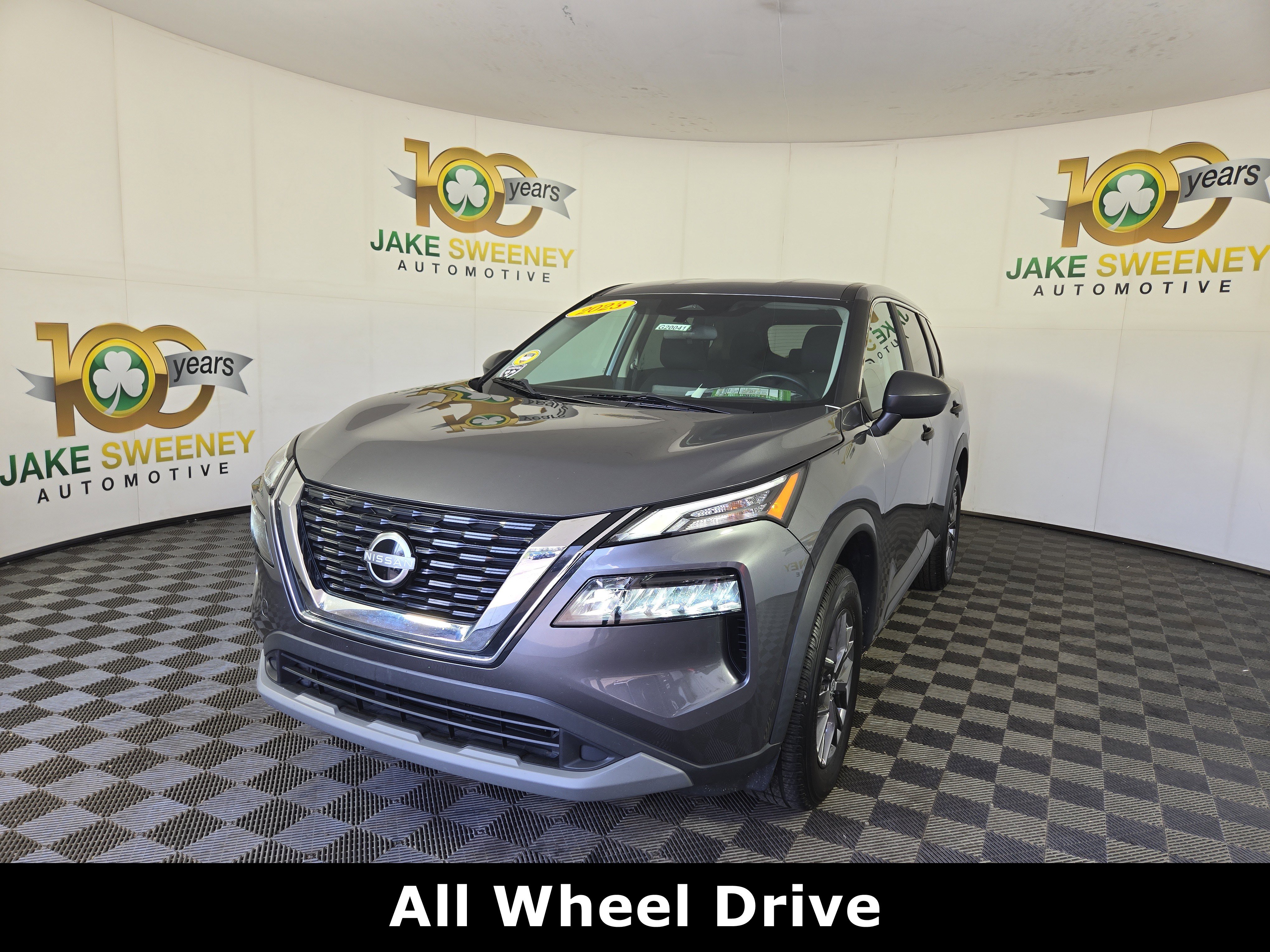 Used 2023 Nissan Rogue S image 3