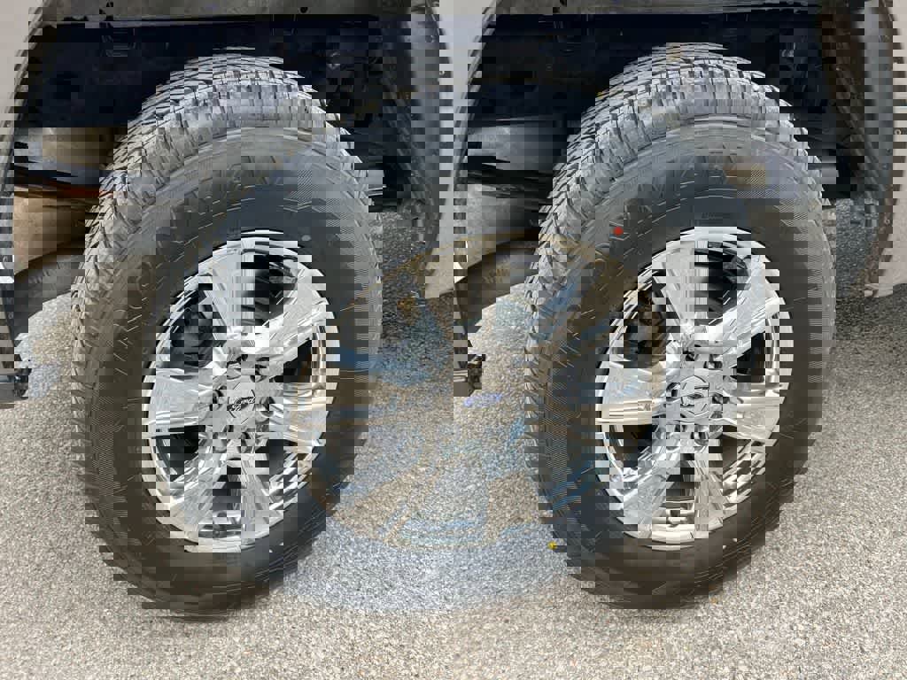 Used 2017 Ford F150 XLT w/ Equipment Group 302A Luxury image 13