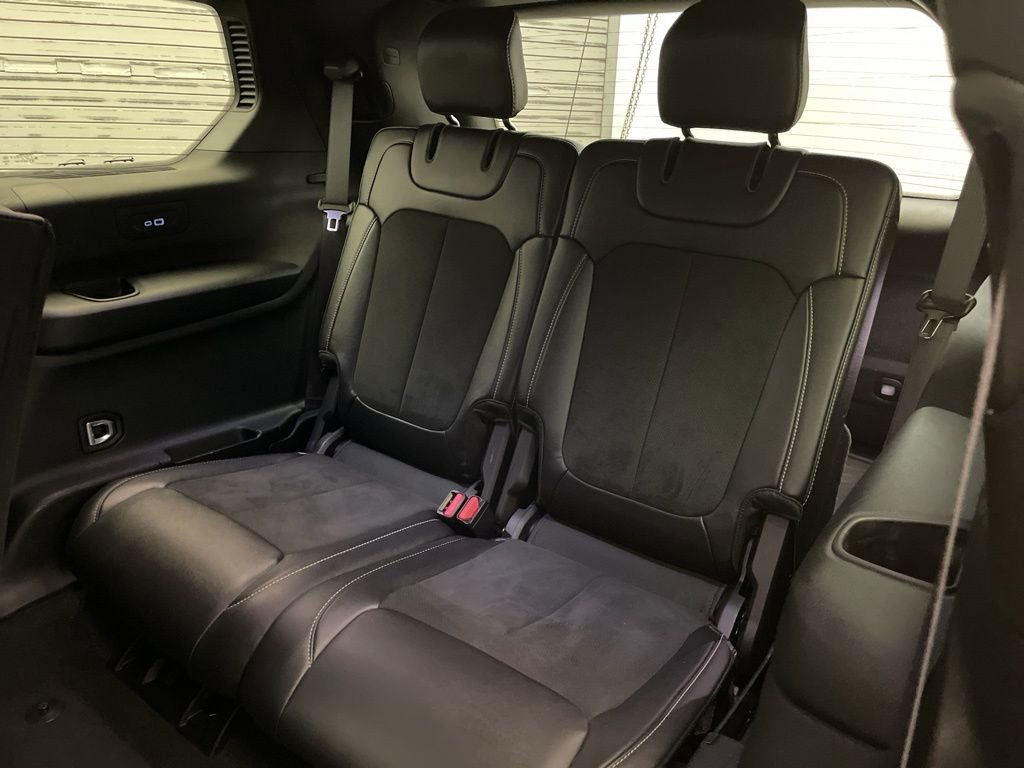 Certified 2024 Jeep Grand Cherokee L Laredo AWD/4WD image 23