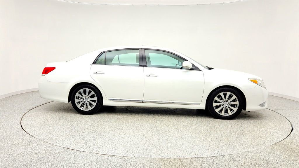 Used 2012 Toyota Avalon Limited FWD image 4