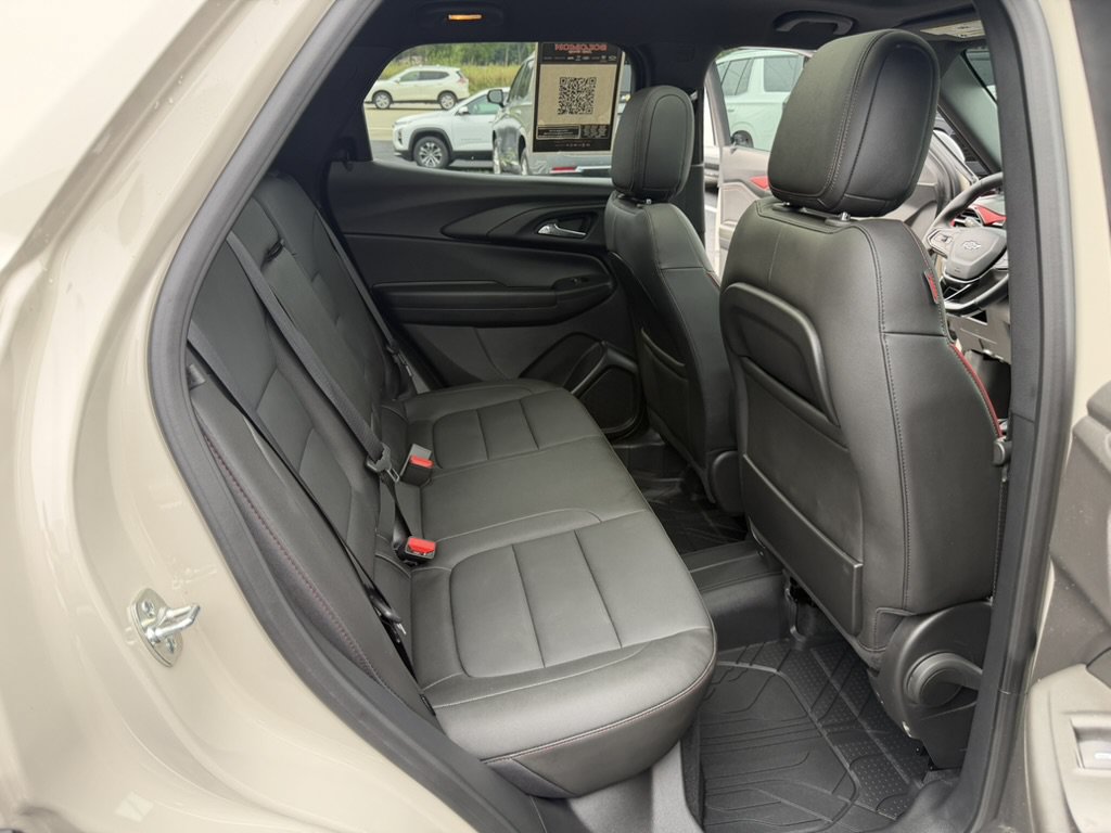 Used 2026 Chevrolet TrailBlazer RS w/ Convenience Package AWD/4WD image 39